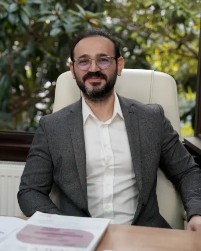 Uzm. Dr. Akif Mehmetoğlu