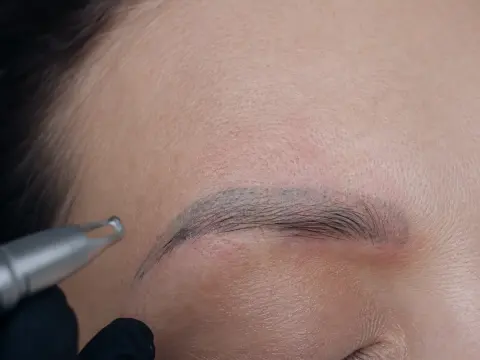 Kalıcı Makyaj (Kaş/Eyeliner) Silme